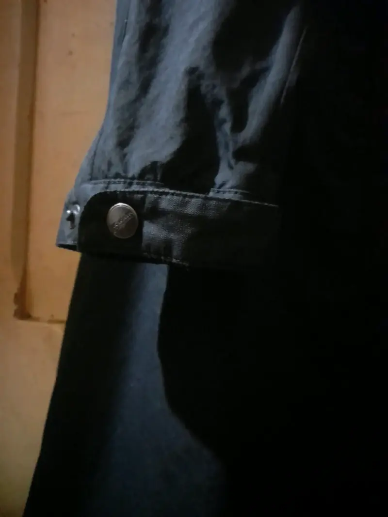 Abrigo impermeable negro 66° North talla L - 2
