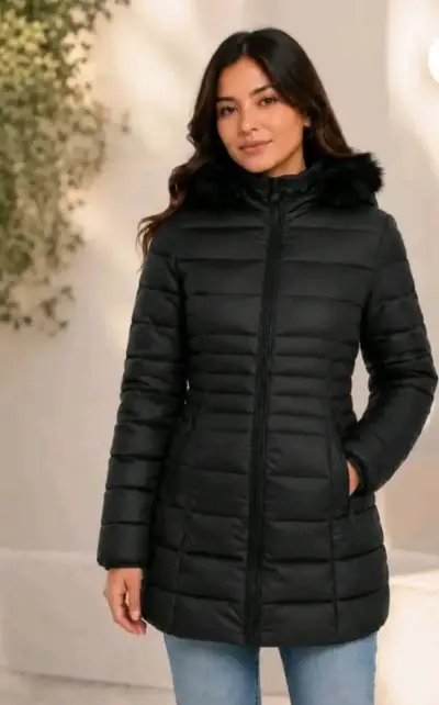 Parka negra con capucha de piel sintét - miniatura 1
