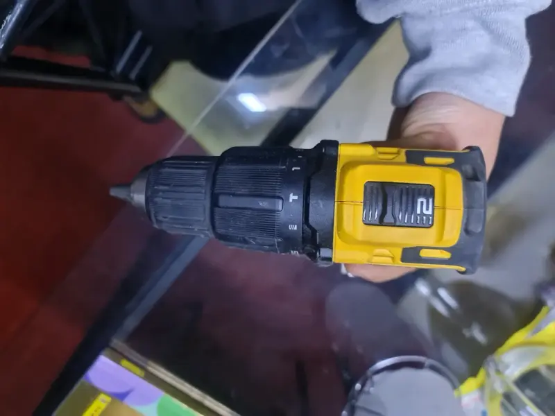 Taladro Atornillador Inalámbrico DeWalt 20V Brushless - 2