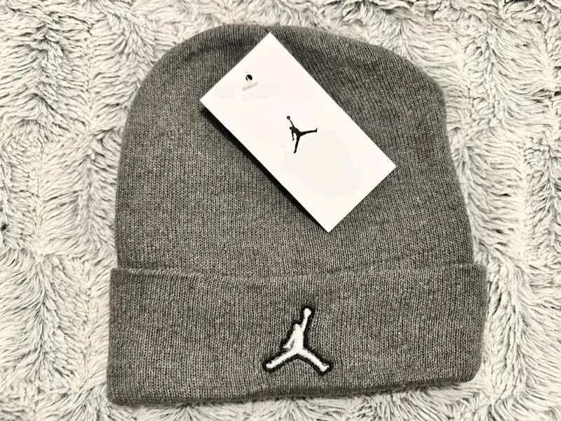 Gorros de lana Jordan negro y gris - 3