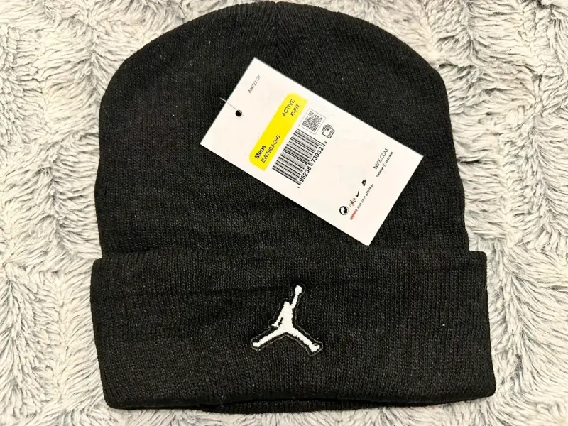 Gorros de lana Jordan negro y gris - 4