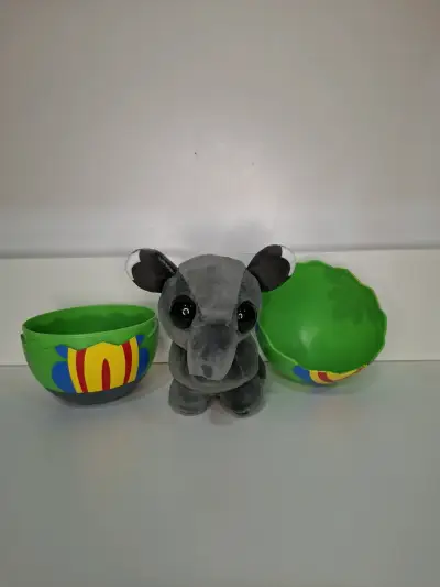 Tapir sorpresa Adopt me Roblox - miniatura 2