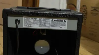 Amplificador de guitarra Peavey Backstage II 15W - miniatura 6