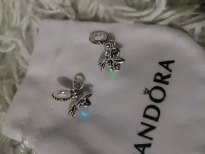 Charm de plata con diseño de hada Pandora - miniatura 2