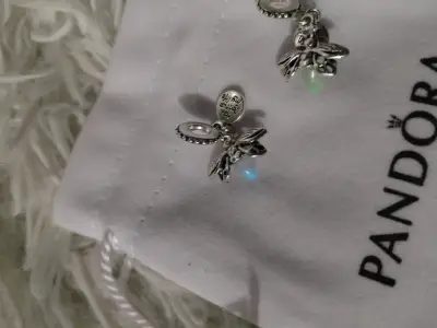 Charm de plata con diseño de hada Pandora - miniatura 3