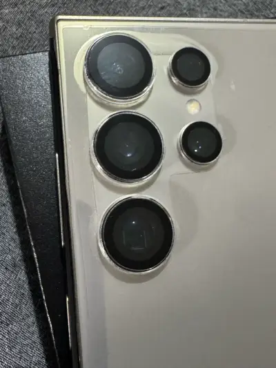 Samsung Galaxy S24 Ultra con caja y lápiz - miniatura 3