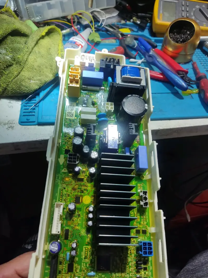 Reparación de tarjetas eléctronicas - 1