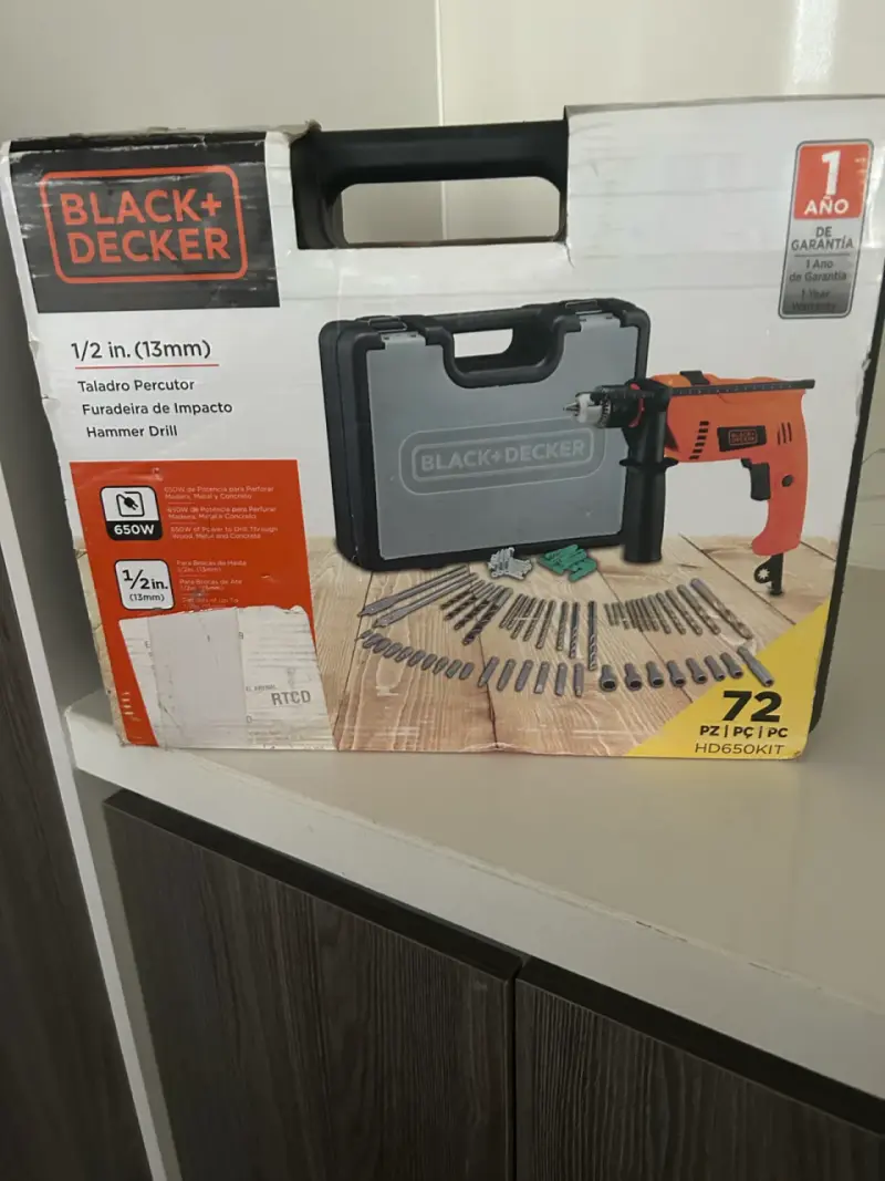 Taladro Percutor Black+Decker 650W con Accesorios - 3