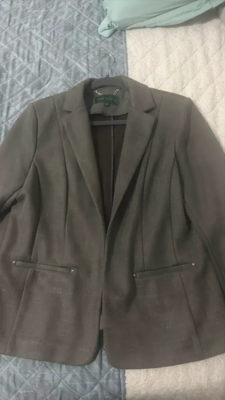 Blazer gris oscuro para mujer en buen estado - 1
