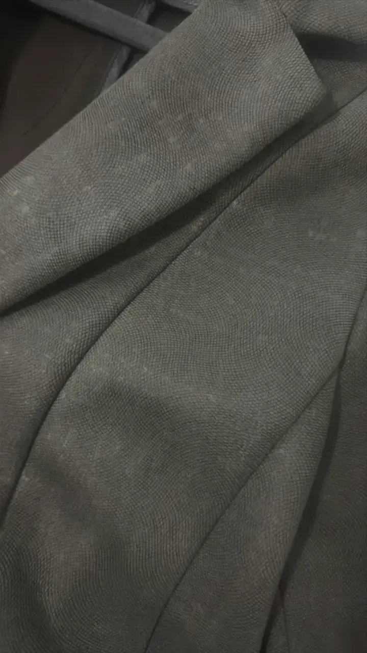Blazer gris oscuro para mujer en buen estado - 2