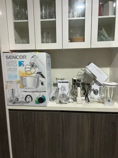 Batidora de pie Sencor STM 6350WH con accesorios - miniatura 1