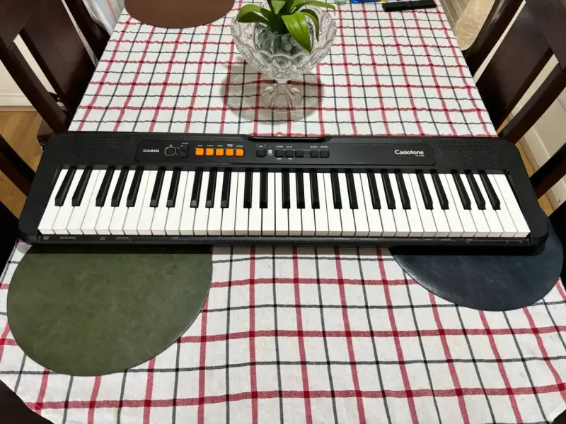 Teclado Casio Casiotone CT-S100 portátil - 1