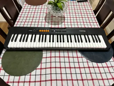 Teclado Casio Casiotone CT-S100 portátil - miniatura 1