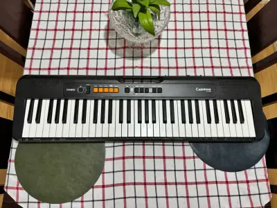 Teclado Casio Casiotone CT-S100 portátil - miniatura 2
