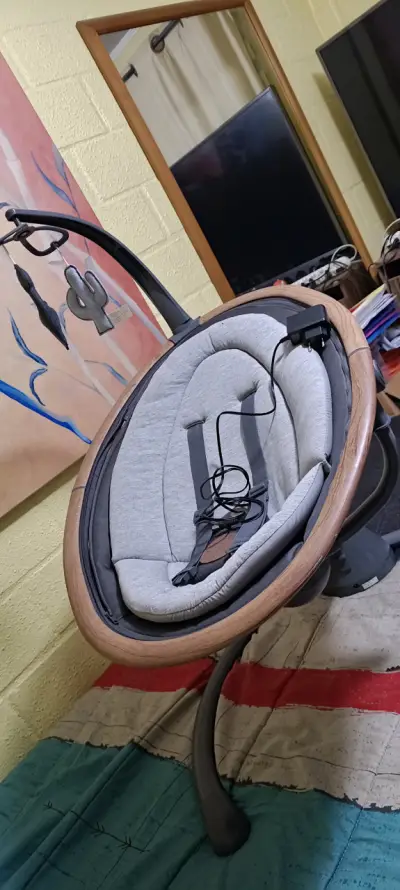 Silla mecedora eléctrica para bebé con diseño moderno - miniatura 3