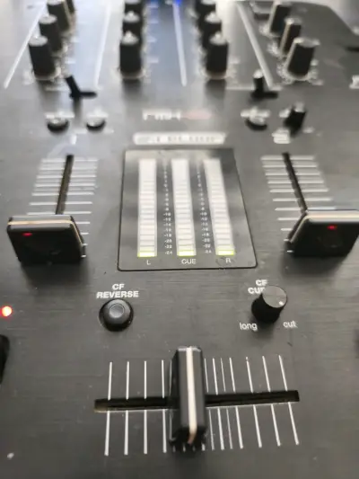 Mezclador DJ Reloop RMX-20 en buen estado - miniatura 3