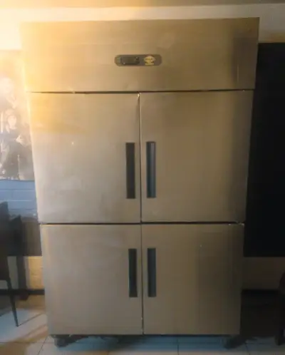 Refrigerador industrial de acero inoxidable - miniatura 1