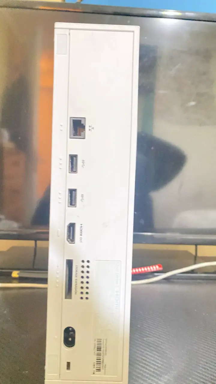 Consola Xbox Series S con mantenimiento - 4