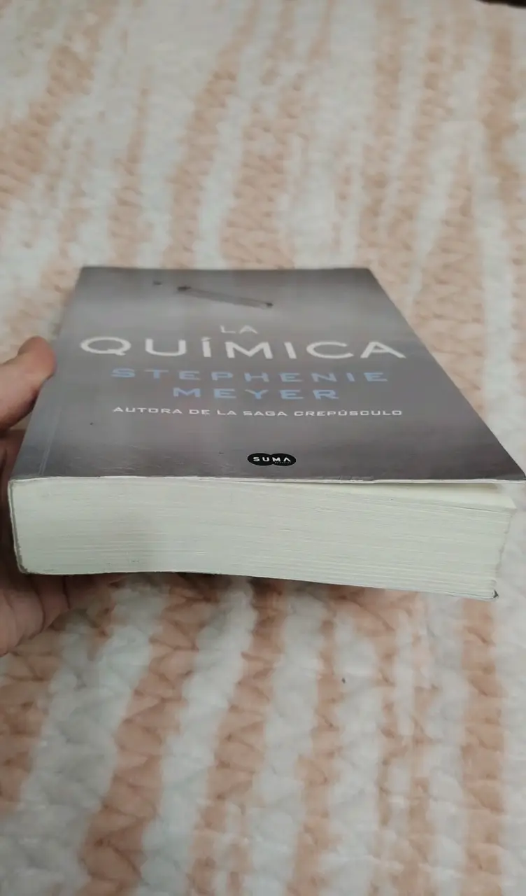 Libro La Química de Stephenie Meyer en buen estad - 2