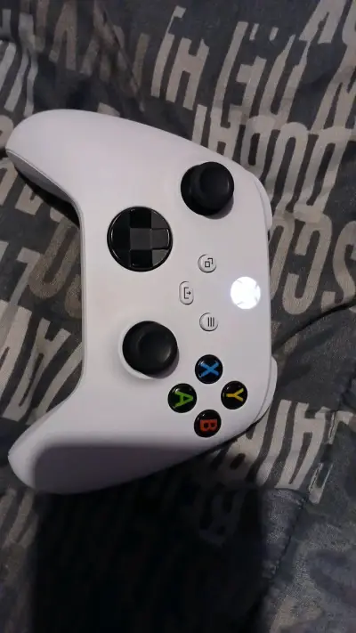 Consola Xbox Series S con control y cables og - miniatura 3