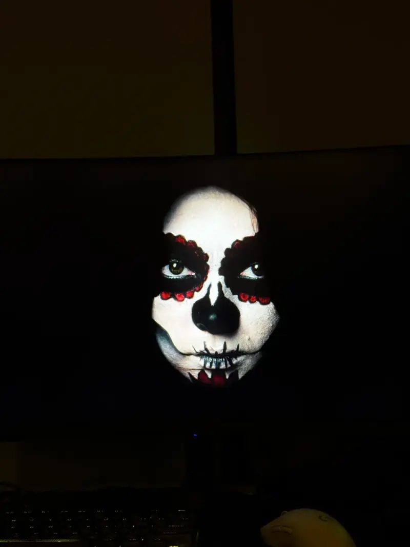 Monitor curvo 240hz Samsung - 2