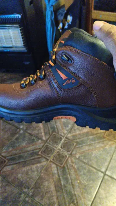 Botas de cuero café Nazca XR para hombre - miniatura 1