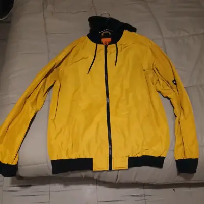 Cortaviento amarillo con capucha para hombre XL - miniatura 5