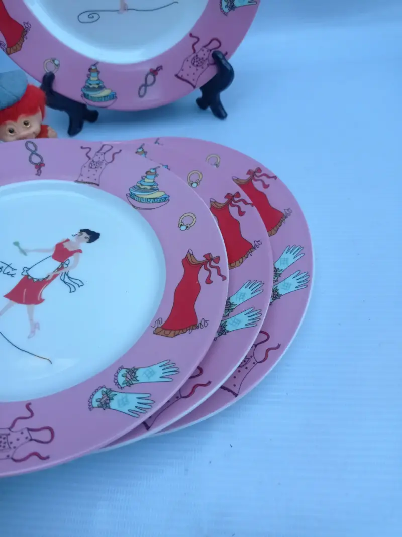 Set de platos decorativos 'Domestic Goddess' - 2