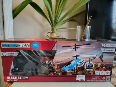 Helicóptero a Control Remoto Cyber Sky Black Storm - miniatura 1