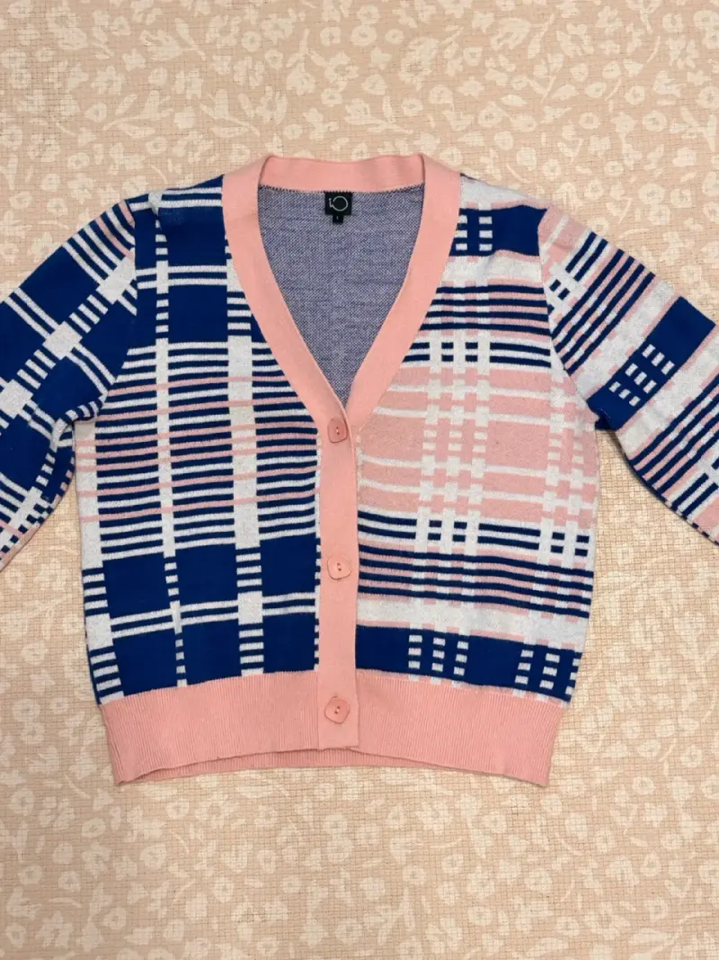 Cardigan de punto con diseño geométrico en rosa y azul - 2