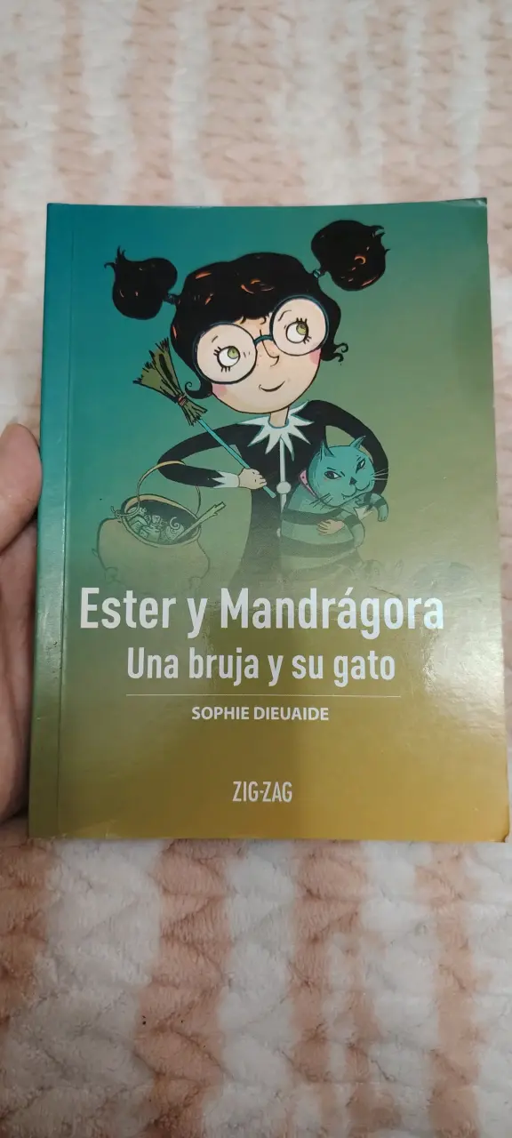 Libro Ester y Mandrágora de Sophie Dieuaide - 1