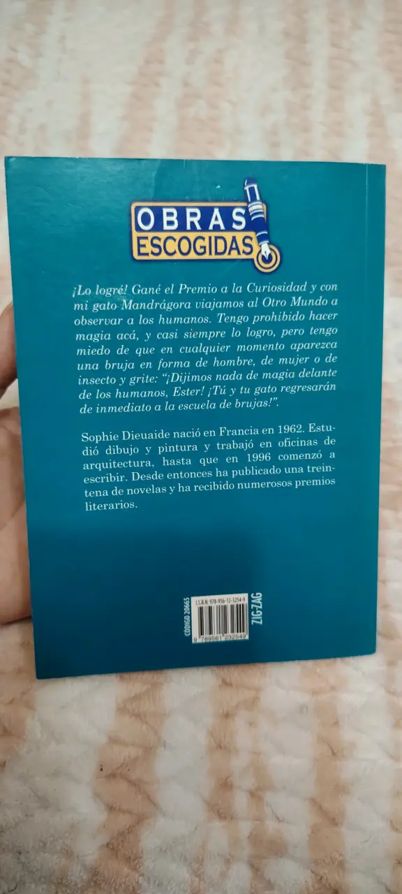 Libro Ester y Mandrágora de Sophie Dieuaide - 2