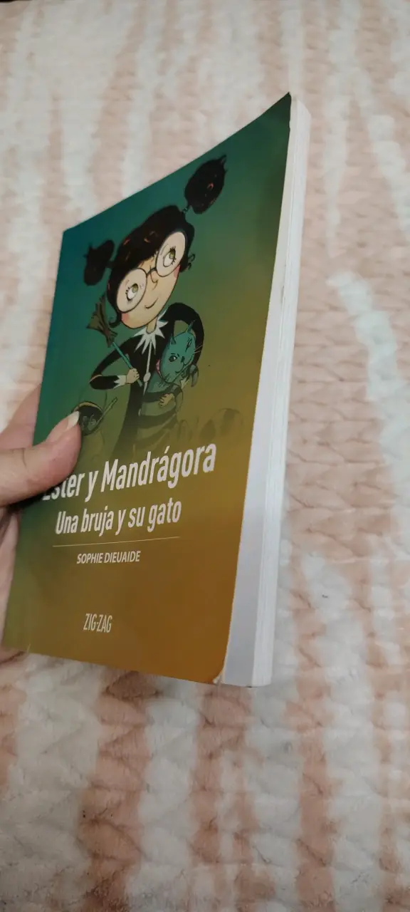 Libro Ester y Mandrágora de Sophie Dieuaide - 3