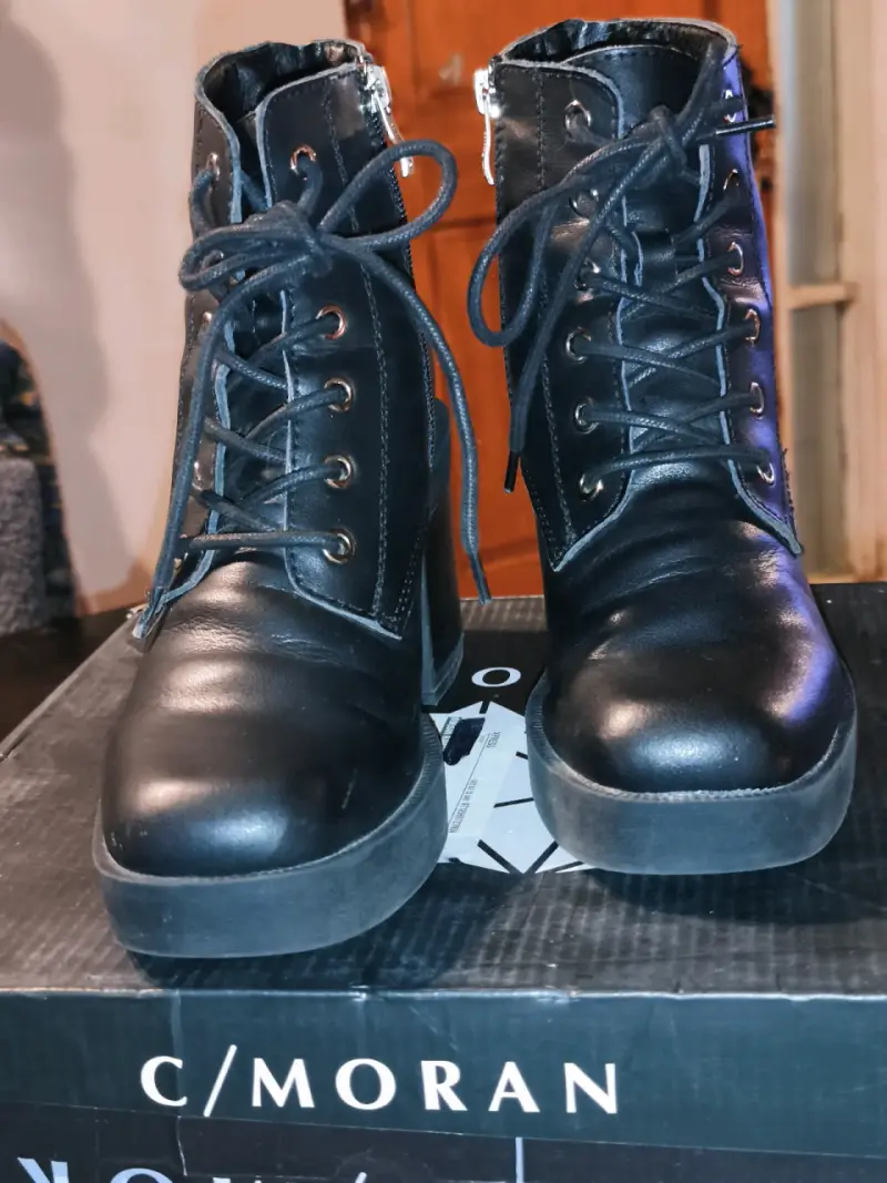 Botines de cuero negro con taco C/Moran - 3