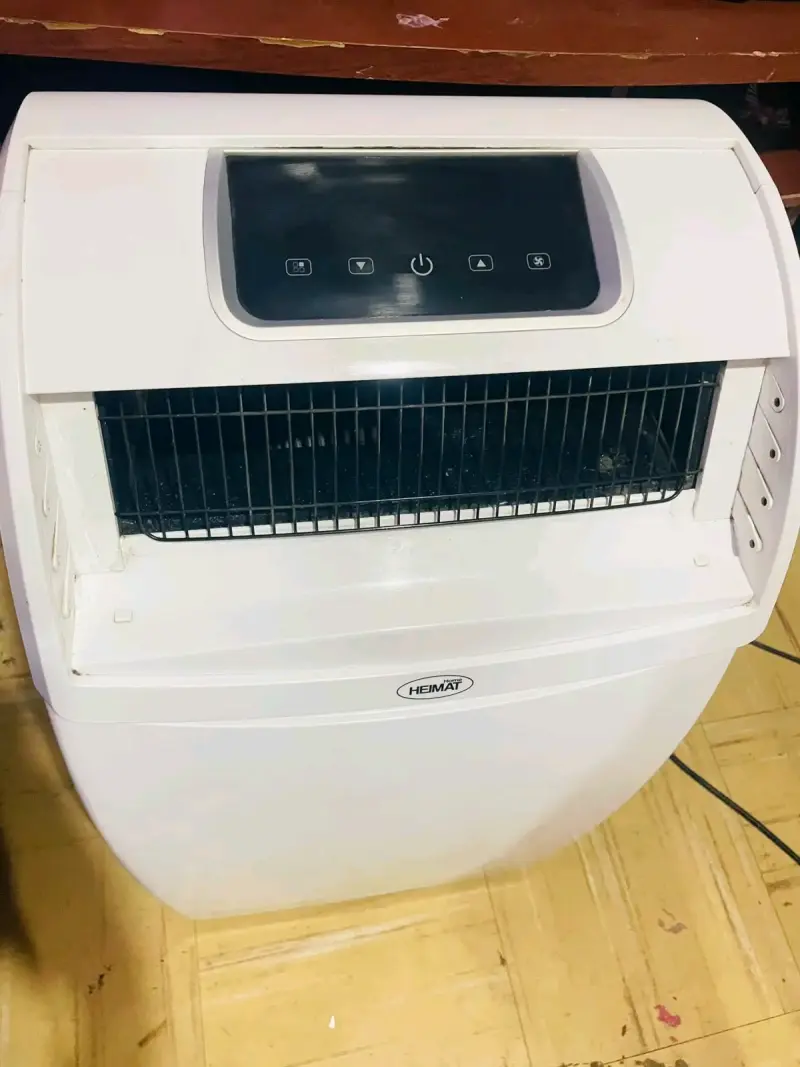 Deshumidificador eléctrico Heimat con control digital