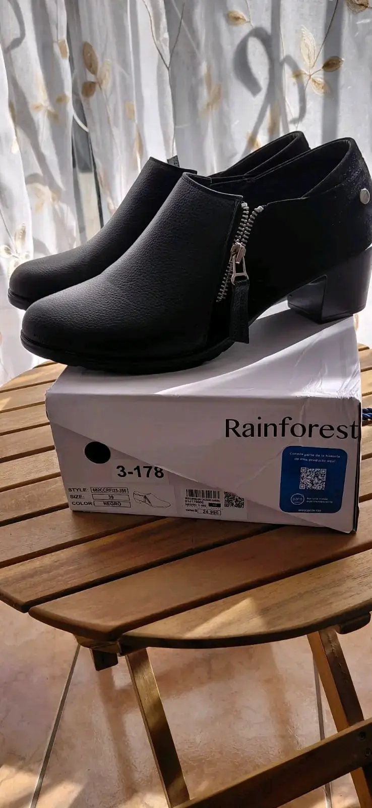 Botines negros Rainforest con cierre lateral - 1