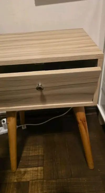 Velador - Mesa de Noche de Madera con Cajón - miniatura 3