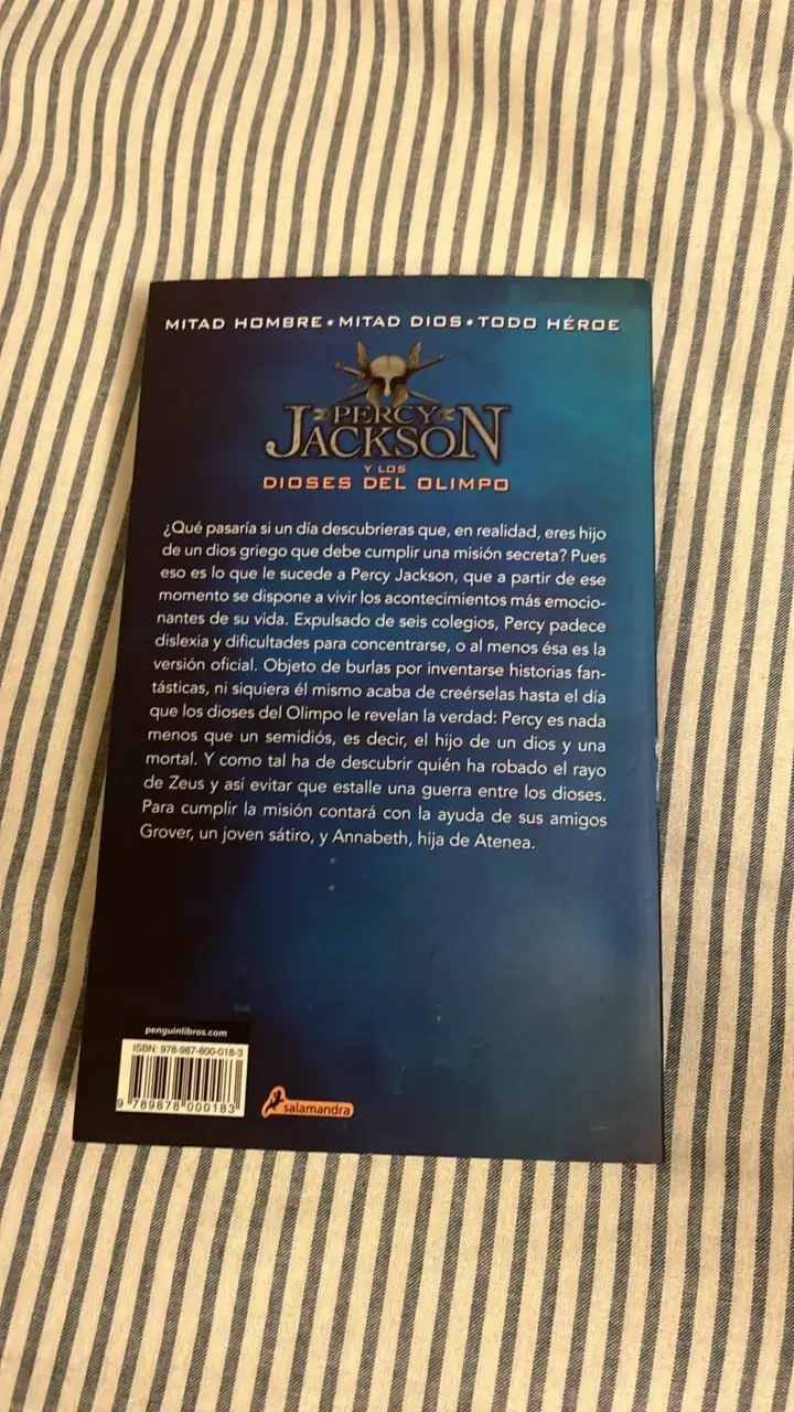 Libro Percy Jackson El Ladrón del Rayo - 2