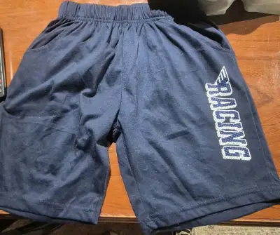 Shorts y pantalones de niño en varios colores - miniatura 2