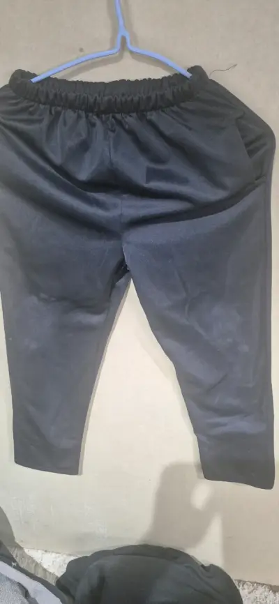 Pantalones de camuflaje para hombre en buen estado - miniatura 1