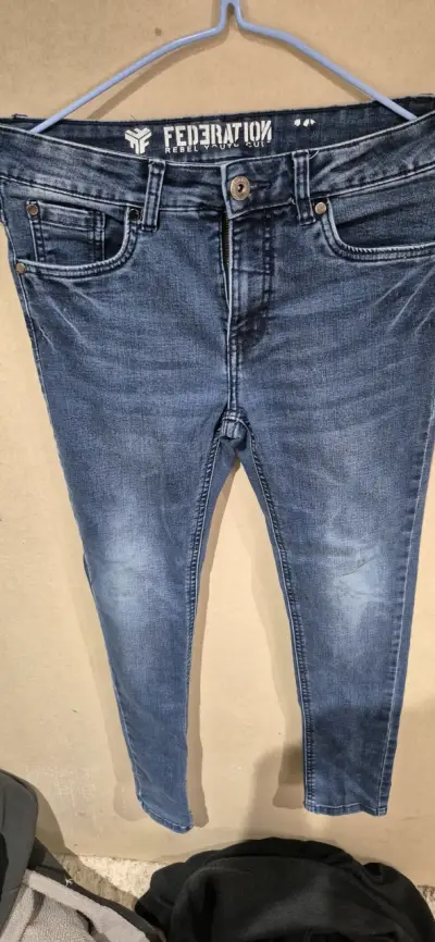 Pantalones de camuflaje para hombre en buen estado - miniatura 2