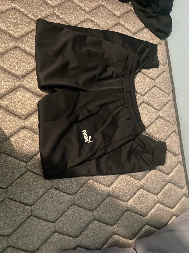 Conjunto deportivo Puma negro para hombre - 2