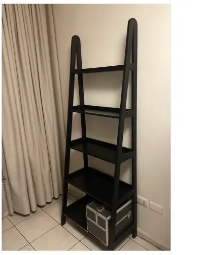 Estantería escalera negra de madera - miniatura 3