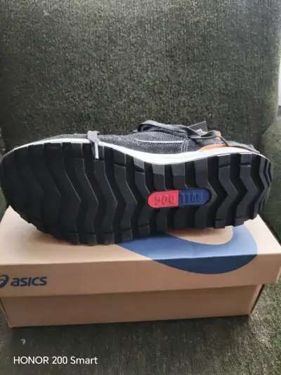 Zapatillas de seguridad Bull Dog negras con detall - miniatura 2