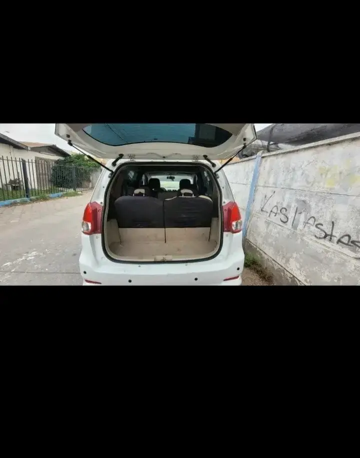 Suzuki Ertiga 2016 en buen estado, 96,000 km - 4