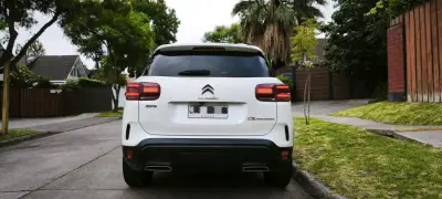 Citroën C5 Aircross SUV blanco en Excelente estado - miniatura 1