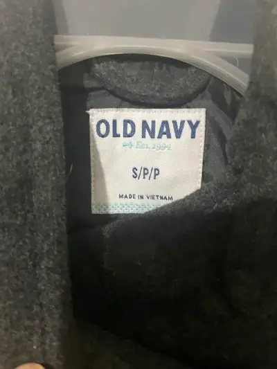 Abrigo gris oscuro Old Navy para mujer - miniatura 2