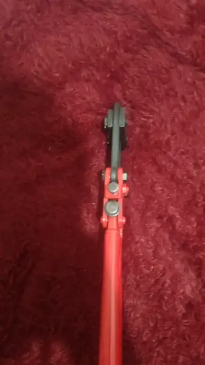 Corta pernos de acero rojo resistente - miniatura 4