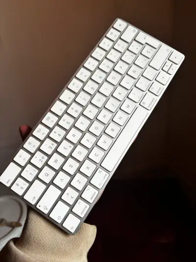 Teclado Apple Original - miniatura 1