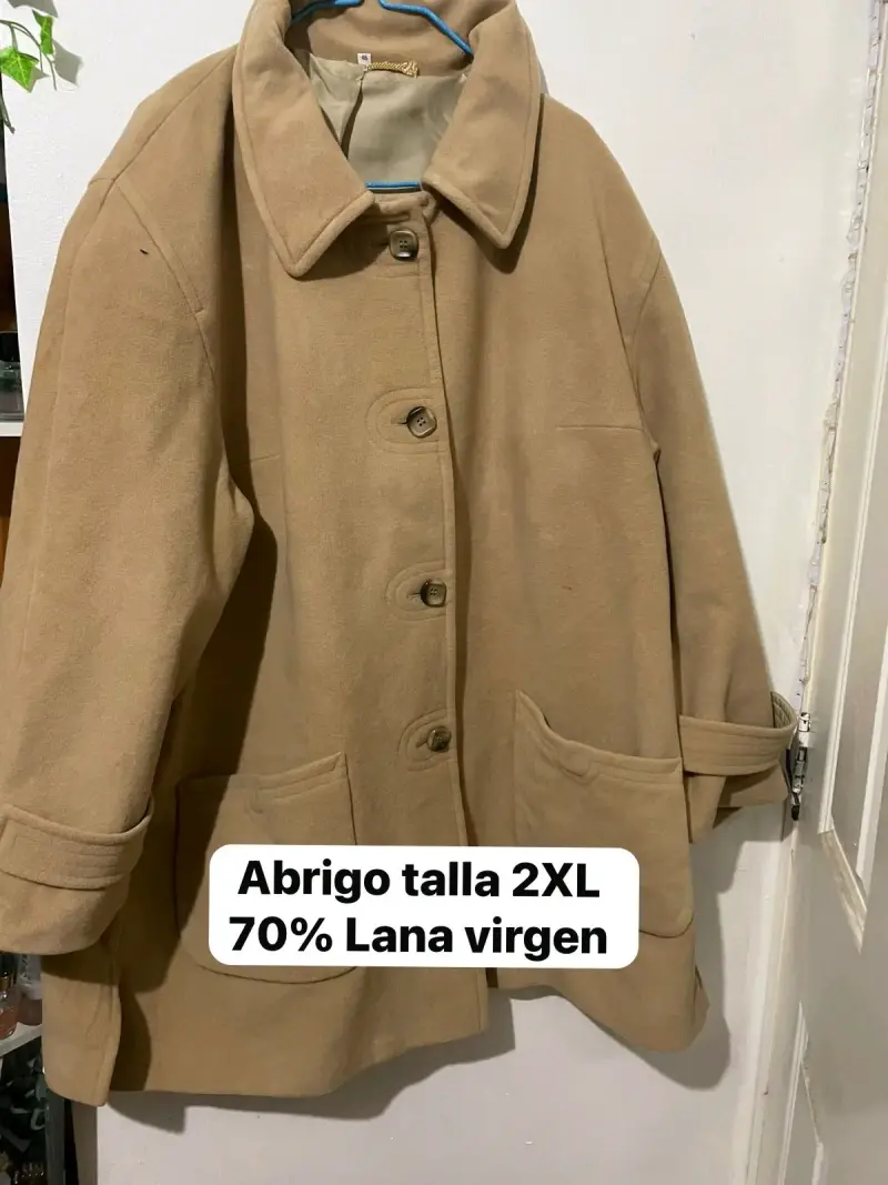 Abrigo de lana virgen talla 2XL color beige
